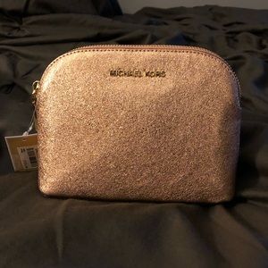 MK makeup clutch💕💕